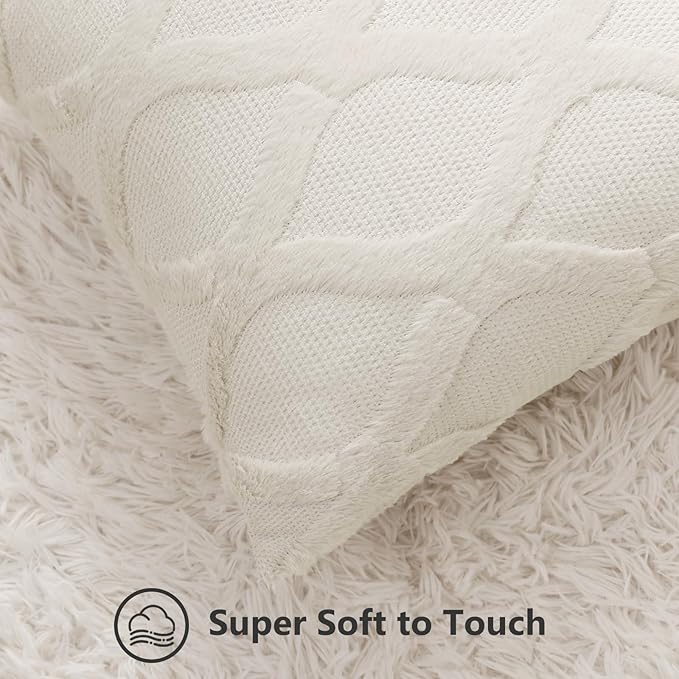 decorUhome Throw Pillow Covers 22x22 Inch Set of 2, Soft Plush Faux Fur Wool Beige Couch Pillow Covers, Decorative Neutral Pillow Cases for Bed Sofa Living Room Home Decor