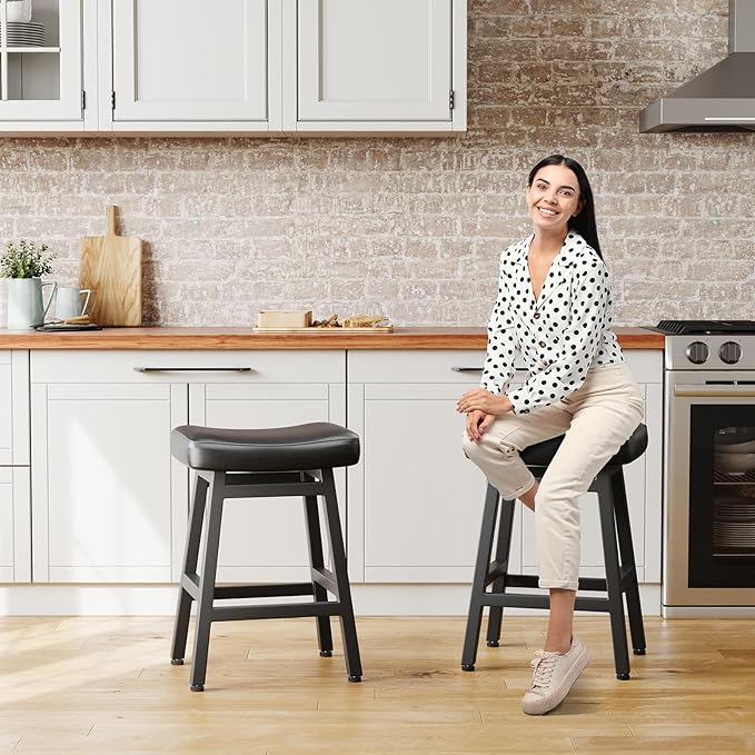 Counter Height Bar Stools Set of 2, 24 Inch Barstools for Kitchen Counter, Kitchen Stools with Bonded Leather Saddle Seats & Heavy Duty Metal Legs, Easy Assembly, Gray/White