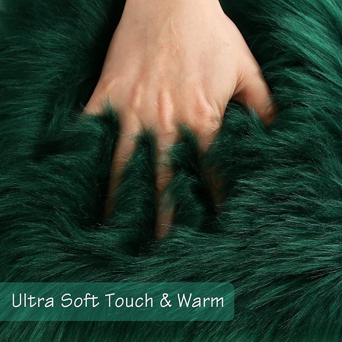 duduta Emerald Green Faux Fur Rug 3x5 ft, Fluffy Shag Rectangular Sheepskin Rug for Bedroom Nursery Living Room Dorm Washable