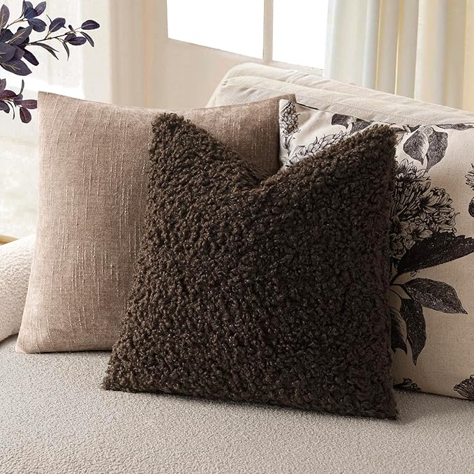 Foindtower 2 Pieces 18x18 Inch Dark Brown, Faux Fur Throw Pillow Cover Accent Sherpa Furry Pillow Covers Fuzzy Soft Pillowcases Cozy Sheepskin Decorative Fleece Cushion Case for Bed Couch Living Room