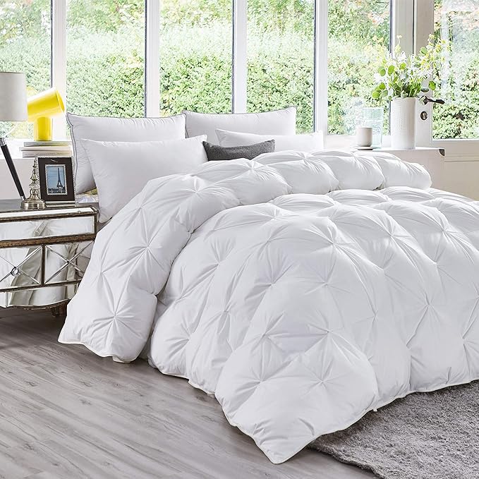 Luxurious All-Season Goose Down Feather Fiber Comforter Twin Size Duvet Insert, Exquisite Pinch Pleat Design, Premium Baffle Box, 100% Egyptian Cotton Cover, 50 oz. Fill Weight, White