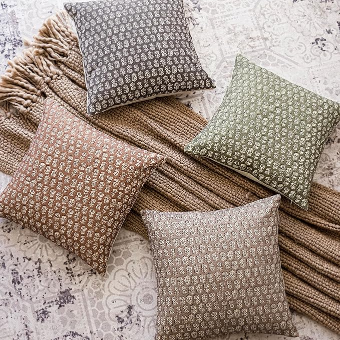 Foindtower Set of 2 Decorative Vintage Floral Print Throw Pillow Covers Neutral Modern Farmhouse Cushion Covers Boho Home Decor for Sofa Couch Chair Bedroom Living Room Outdoor,22×22 Inch,Tan Taupe